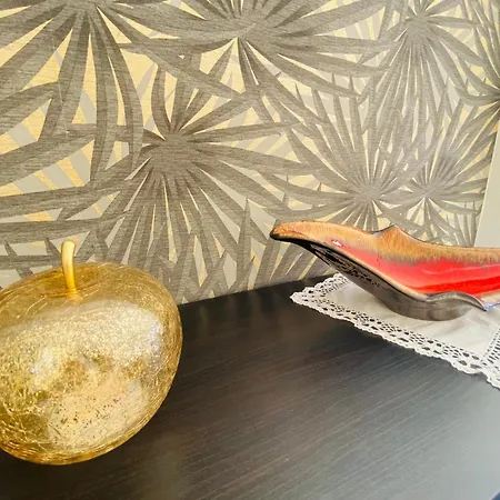 Et Cosy, A 100m De La Avec Terrasse Apartment