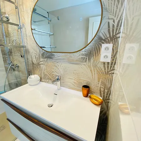 Et Cosy, A 100m De La Avec Terrasse Apartment *